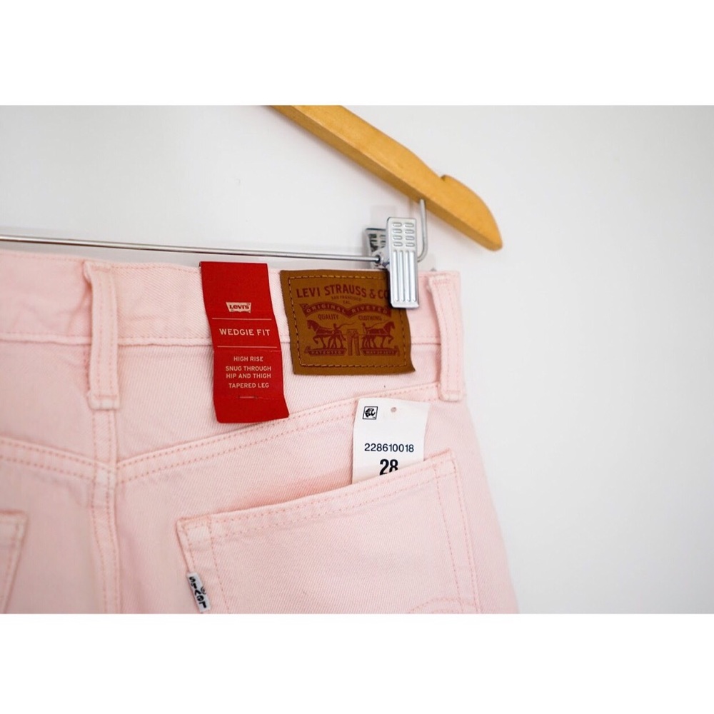 Pink Levi’s Jeans Wedgie Fit High Waisted - Picture 5 of 6